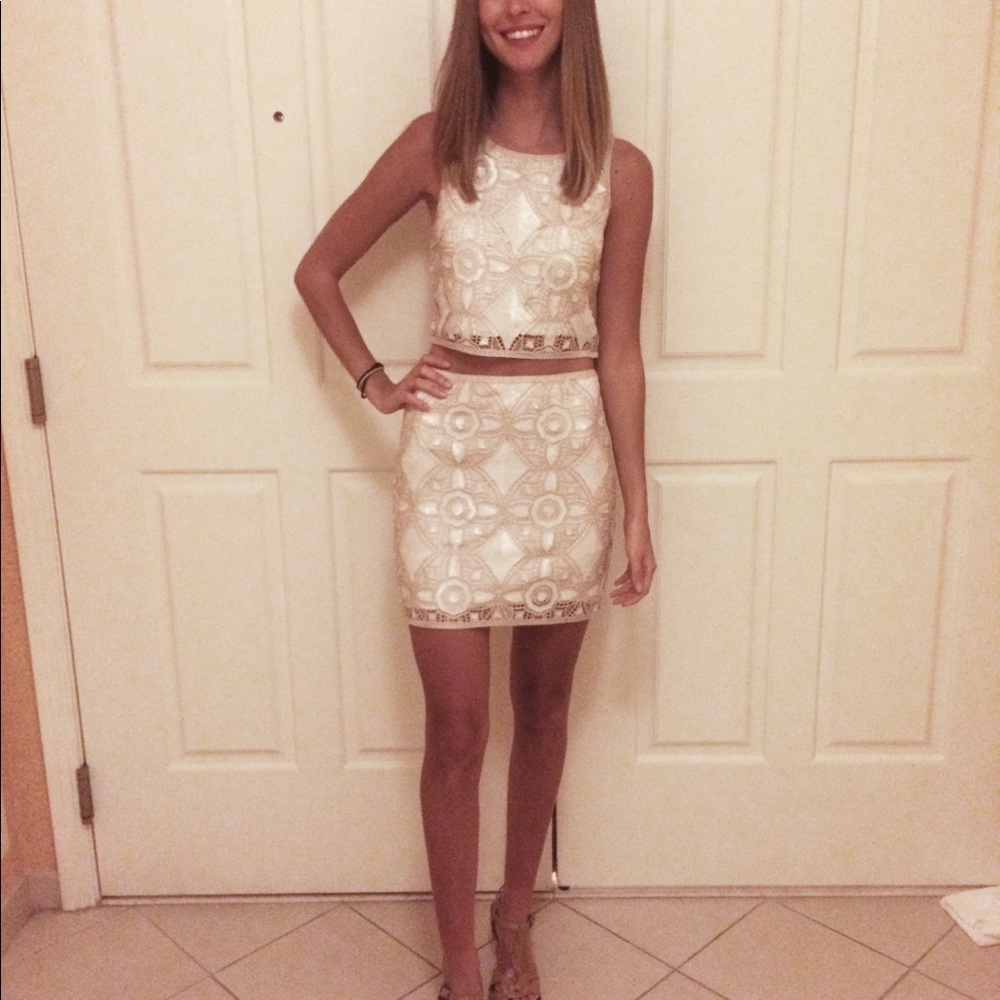 Express white sequin two piece skirt set